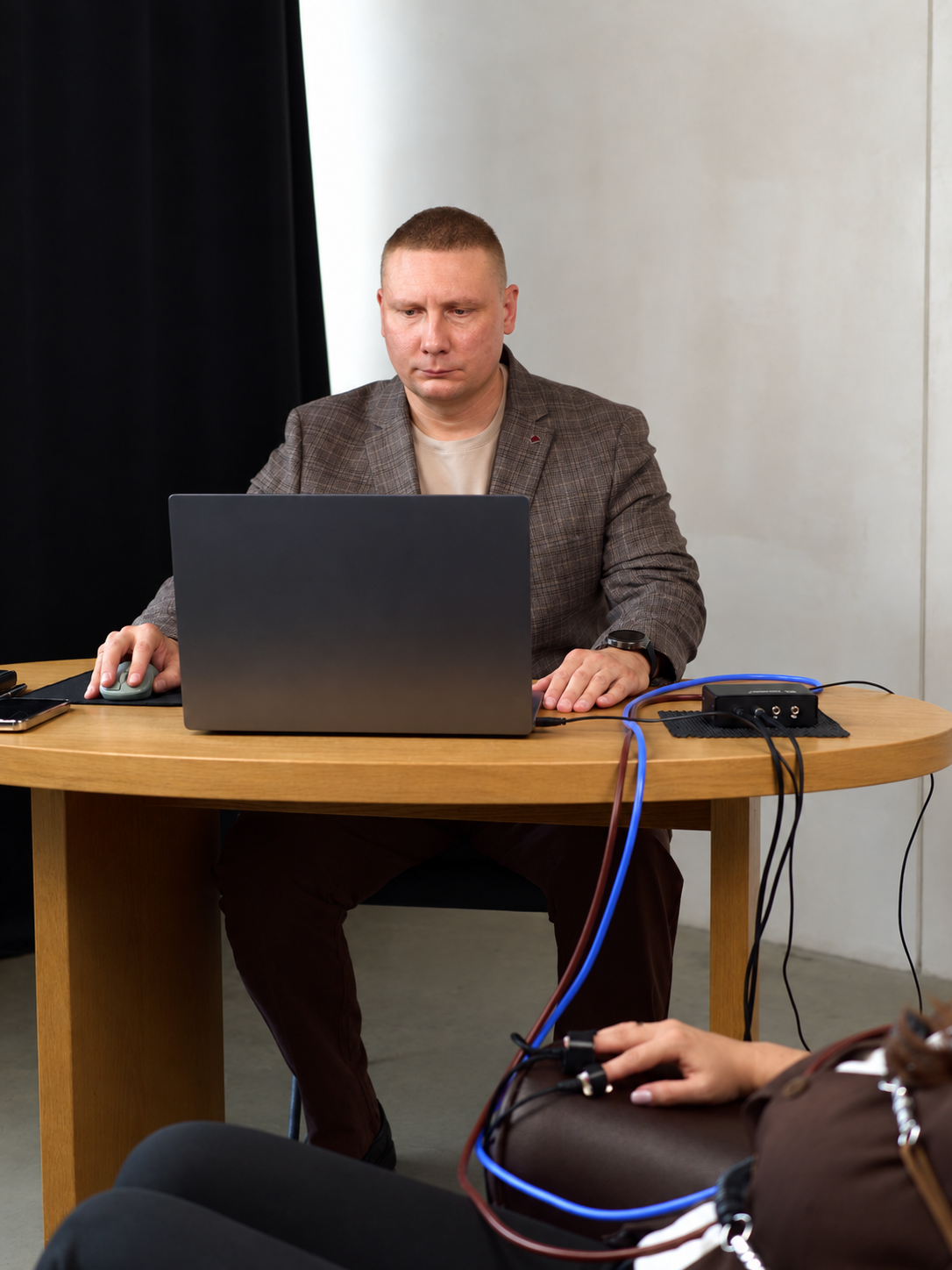Поиск виновного в семейном кругу